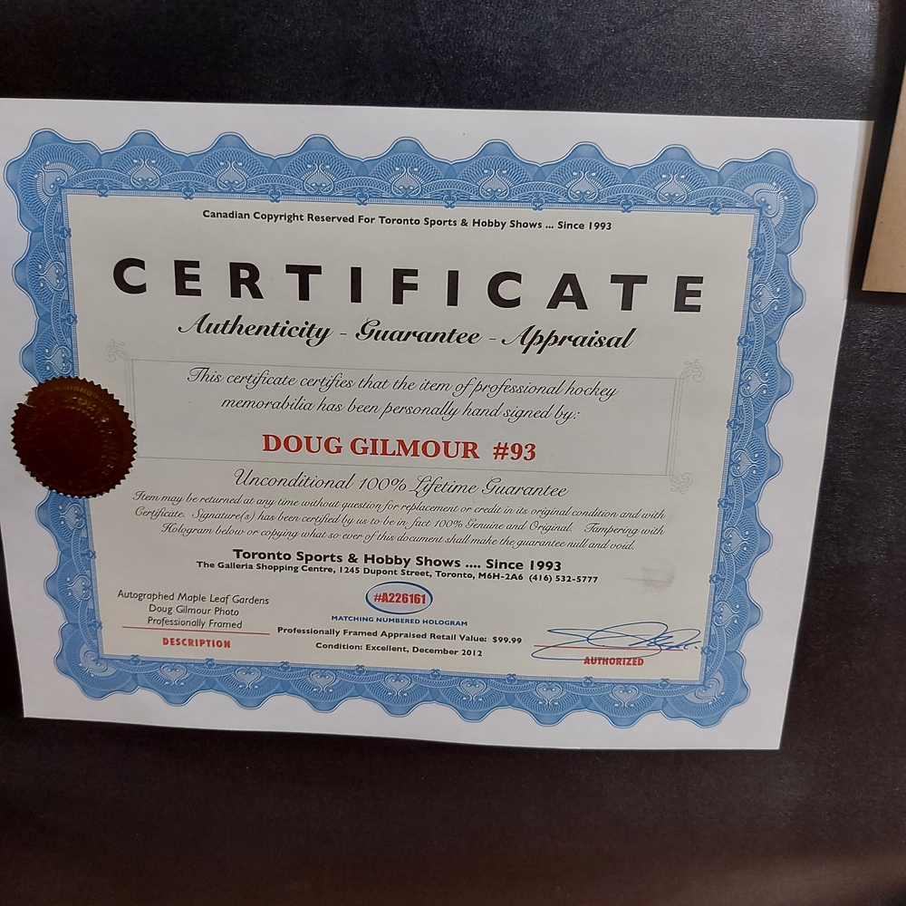 Toronto Maple Leafs Doug Gilmour Signed Photo in Blue Frame - Picture 2 of 2